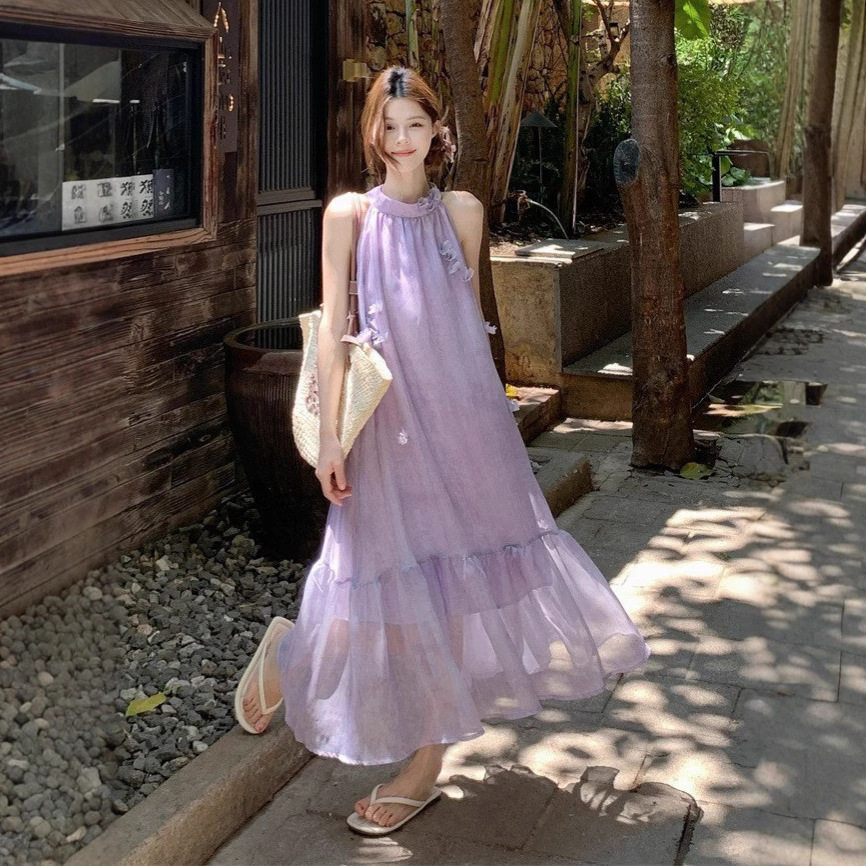 度假风法式花朵挂脖连衣裙女夏季温柔无袖裙子设计感宽松超仙长裙