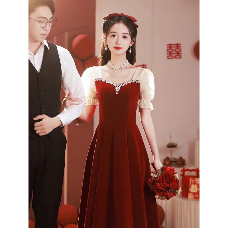 法式红色订婚敬酒新娘礼服