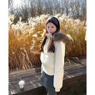 Halonini收腰连帽毛领90白鸭绒保暖显瘦羽绒服女冬短款小个子冬季