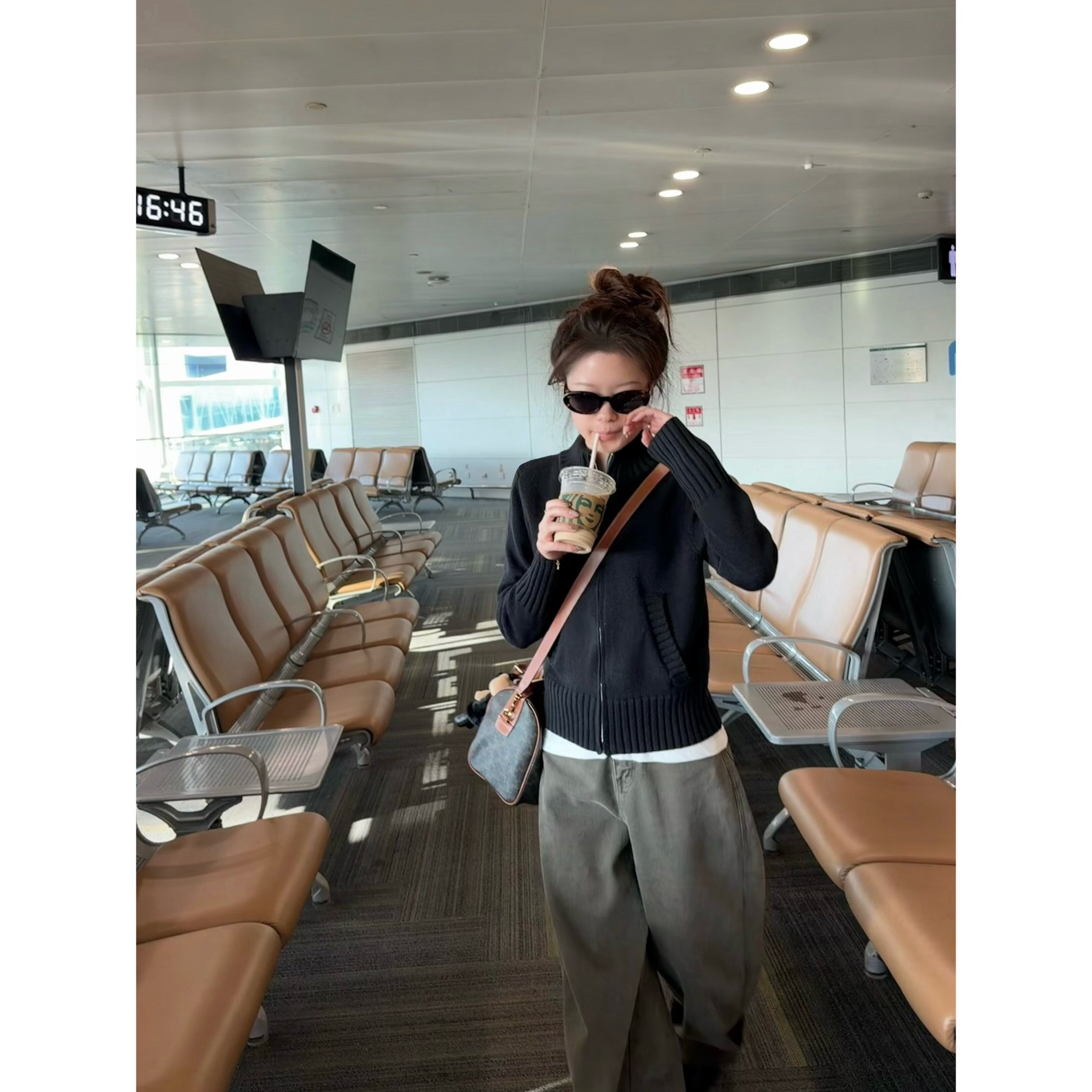 Halonini 百搭显瘦韩系立领经典实穿正肩窄版拉链毛衣开衫外套女