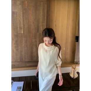 Halonini 温柔淡系美女 天丝飘带中袖微透宽松气质衬衫吊带两件套