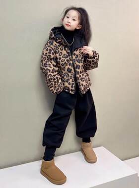 女童2025冬季豹纹羽绒服外套