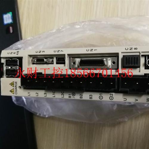 议价安川伺服SGDV-1R6A11B002000现货￥