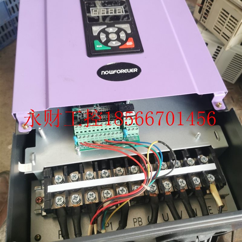 议价南方安华变频器B2000-4T0220L现货22Kw实物图质现货￥
