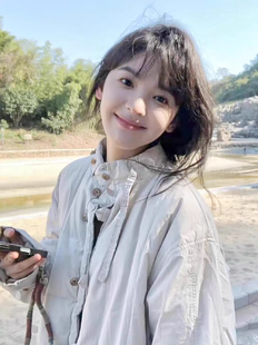 章若楠明星同款2025冬90白鸭绒立领白色羽绒面包服大口袋保暖外套