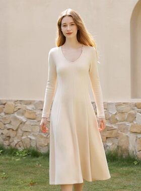 专柜价1098【A】莱赛尔~20%绵羊毛纯色气质修身针织连衣裙26春女