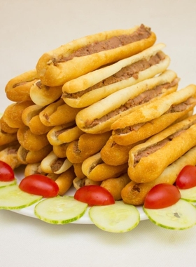 越南风味面包法包海防肉酱手指小面包外脆里韧BANH MY