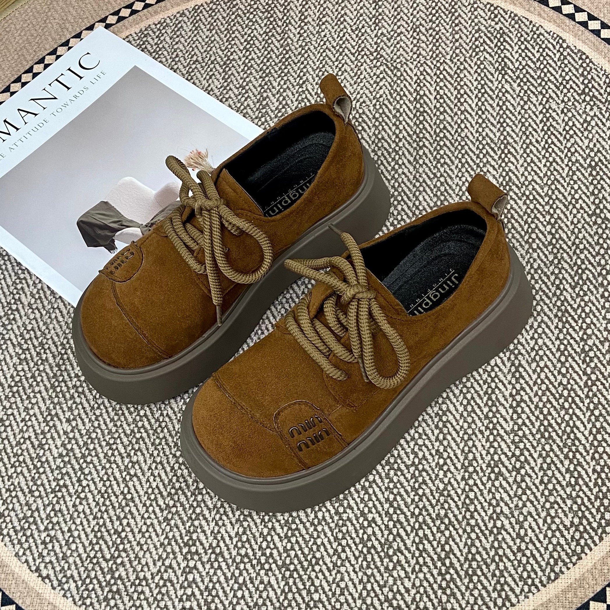 春秋新款翻毛植绒厚底增高女鞋复古系带圆头时尚百搭勃肯乐福女鞋