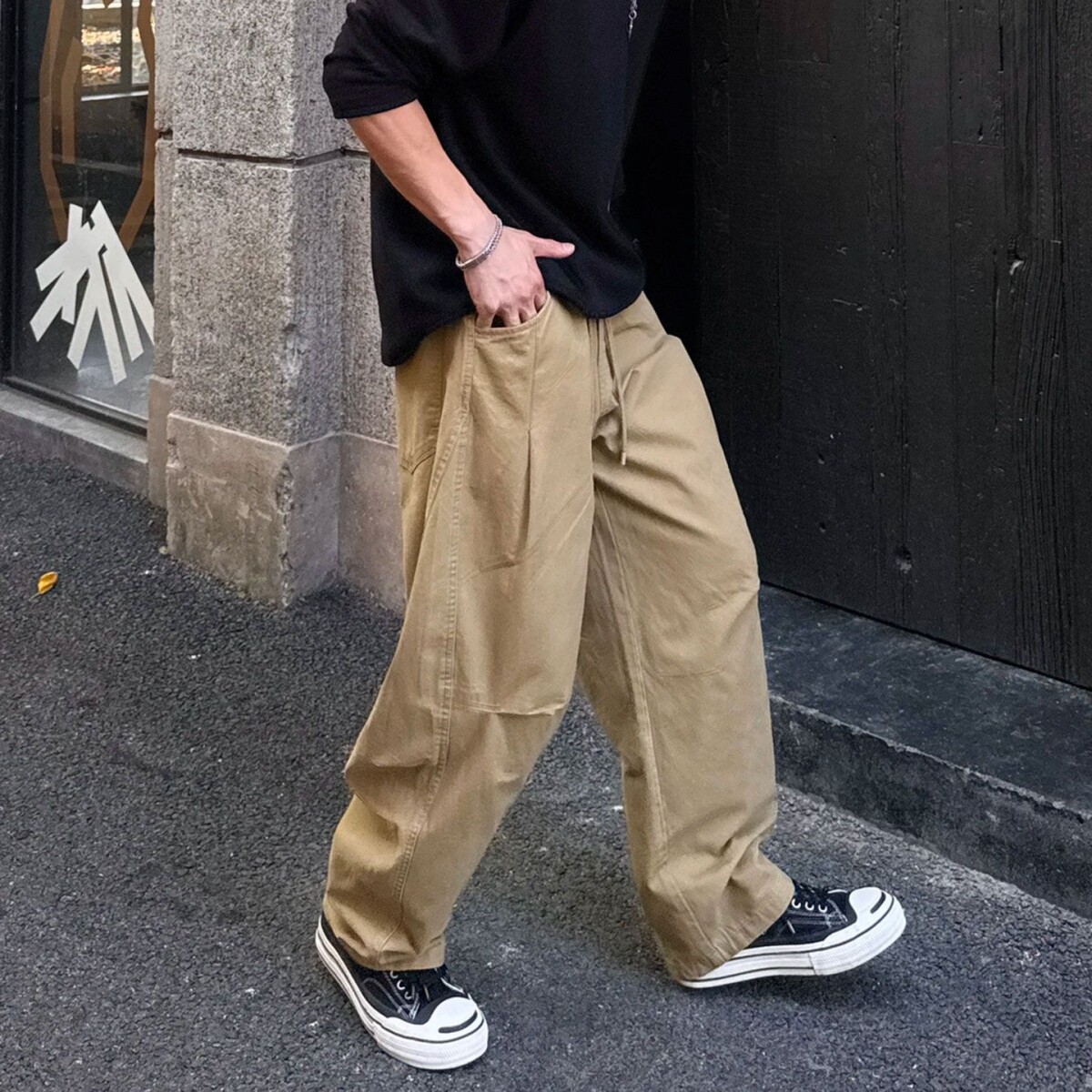 卡其色