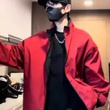 红色