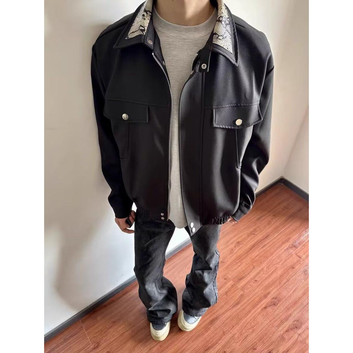 黑色