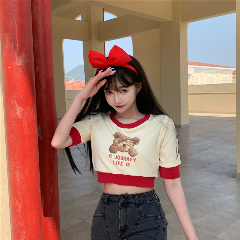 Real shot short sleeve contrast round neck bear T-shirt with short navel top strap
