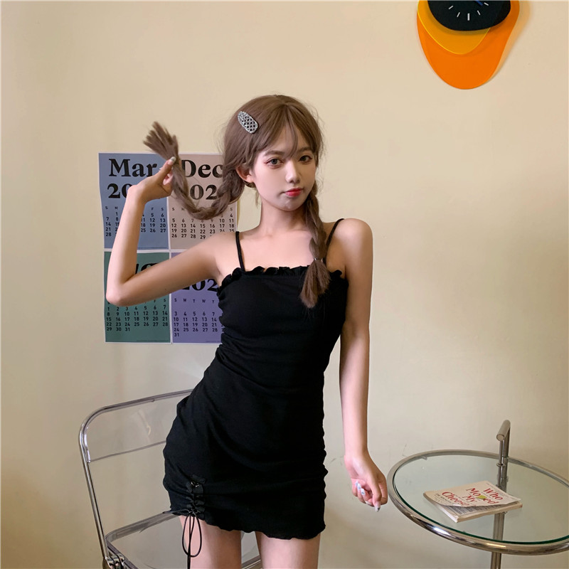 Real shot one shoulder suspender dress with off shoulder and tight buttocks and slim black skirt