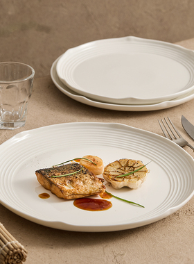 白色造型好看的西餐盘牛排盘菜盘高级感创意沙拉盘装菜盘酒店餐具