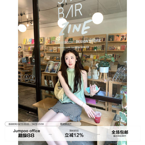 草莓跳法式复古挂脖无袖背心小衫女春夏设计感显瘦蝴蝶结系带上衣