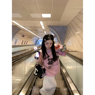 舒适休闲宽松百搭上衣 T恤女秋季 草莓跳 美少女卡通印花圆领短袖