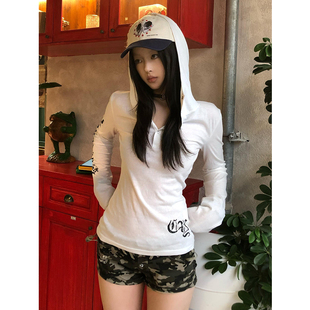 朋克哥特风长袖 薄款 美式 T恤女夏季 上衣 修身 显瘦白色连帽防晒罩衫