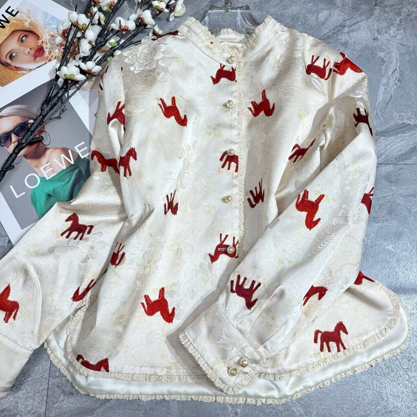 红马送福 白里透红显气色千金风立领衬衣带内衬外穿打底性价比高