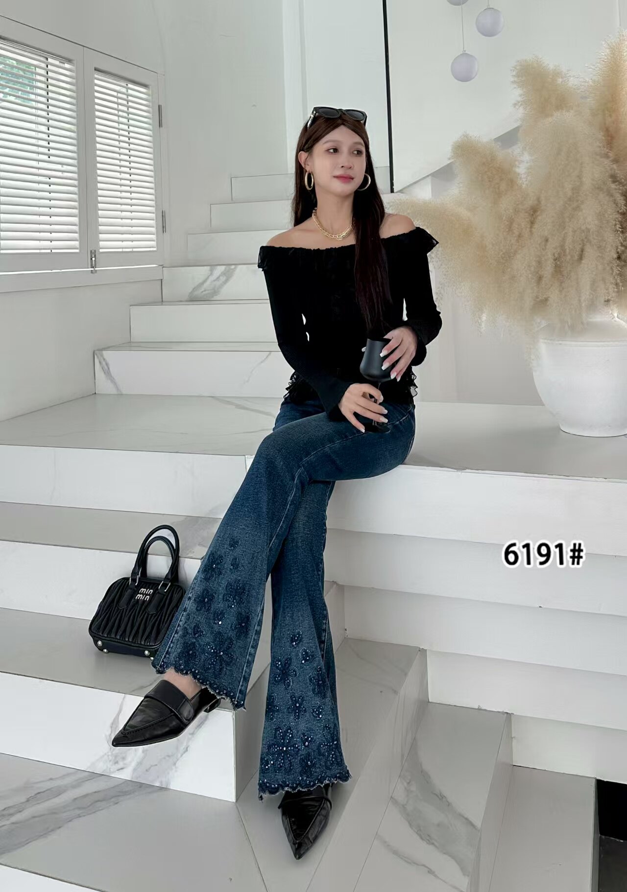 6191绣花烫钻喇叭裤秋款新弹力高腰气质显瘦微叭牛仔长裤神话飞舞