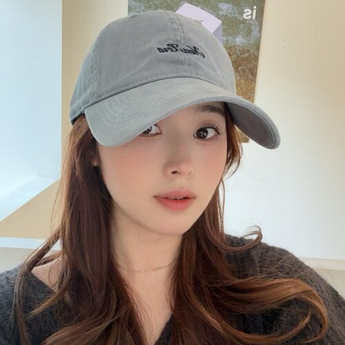 大牛龟字母刺绣显脸小棒球帽女