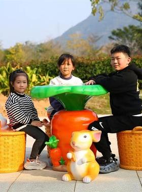 户外卡通可爱萝卜座椅玻璃钢雕塑景区商场幼儿园庭院网红打卡装饰