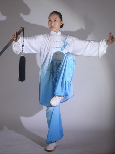 马蕾太极夏季新款渐变真丝绸表演太极服男女同款八段锦气功服刺绣
