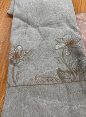 ZH006 灰色大花盖毯140*180cm有色差