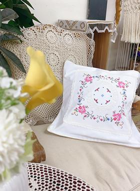 DZ003 十字绣贴布花靠垫套50cm白色棉质(不含芯)