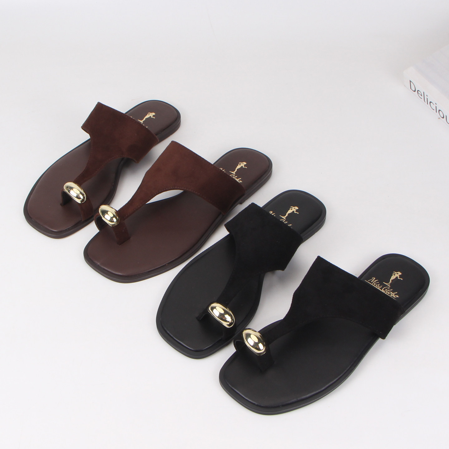 2026外贸单大码鞋36-41码金属扣装饰套趾平底凉鞋休闲外穿拖鞋