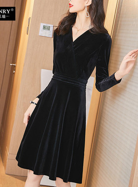金丝绒连衣裙女春季2024新款修身显瘦气质黑色晚礼服洋气秋冬裙子