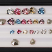 正品 施家华子水晶4884尖底桃心美甲水晶饰品钻爱心款 指甲堆钻