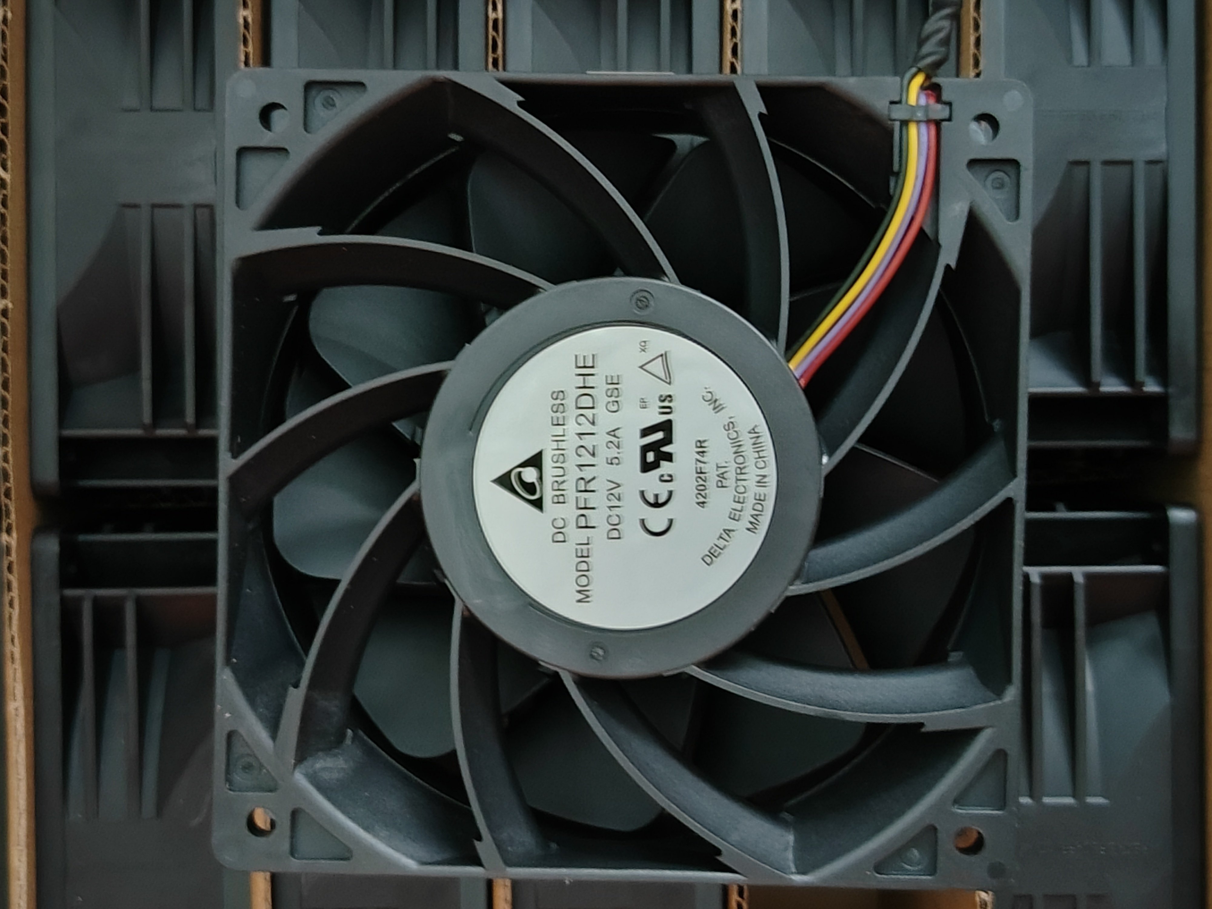 12038 全新台达 PFR1212DHE 5.20A 大风量温控 超暴力散热风扇12V