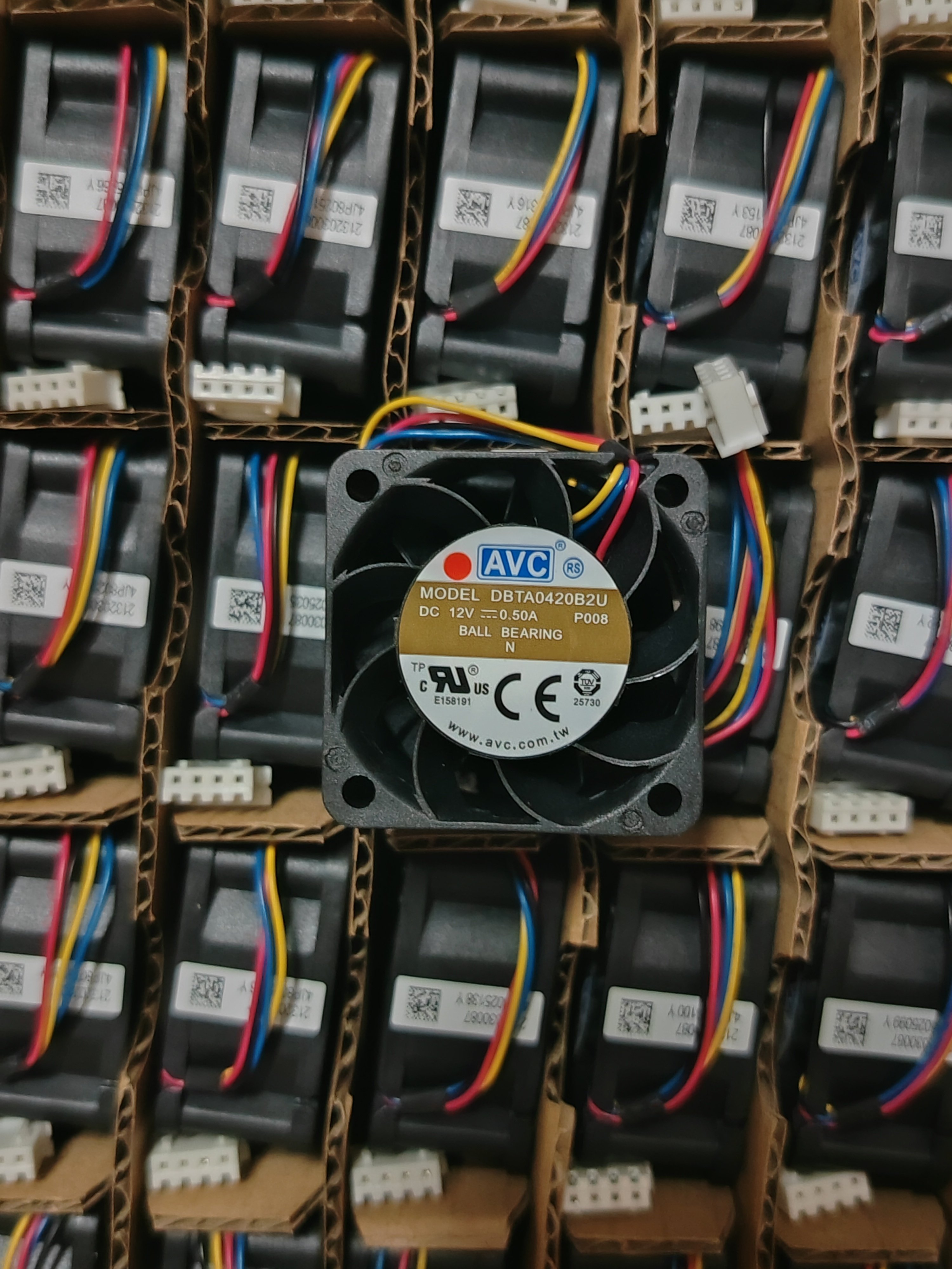 AVCDBTA0420B2U原装4020 12V 0.50A 4CM双滚珠四线PWM暴力风扇