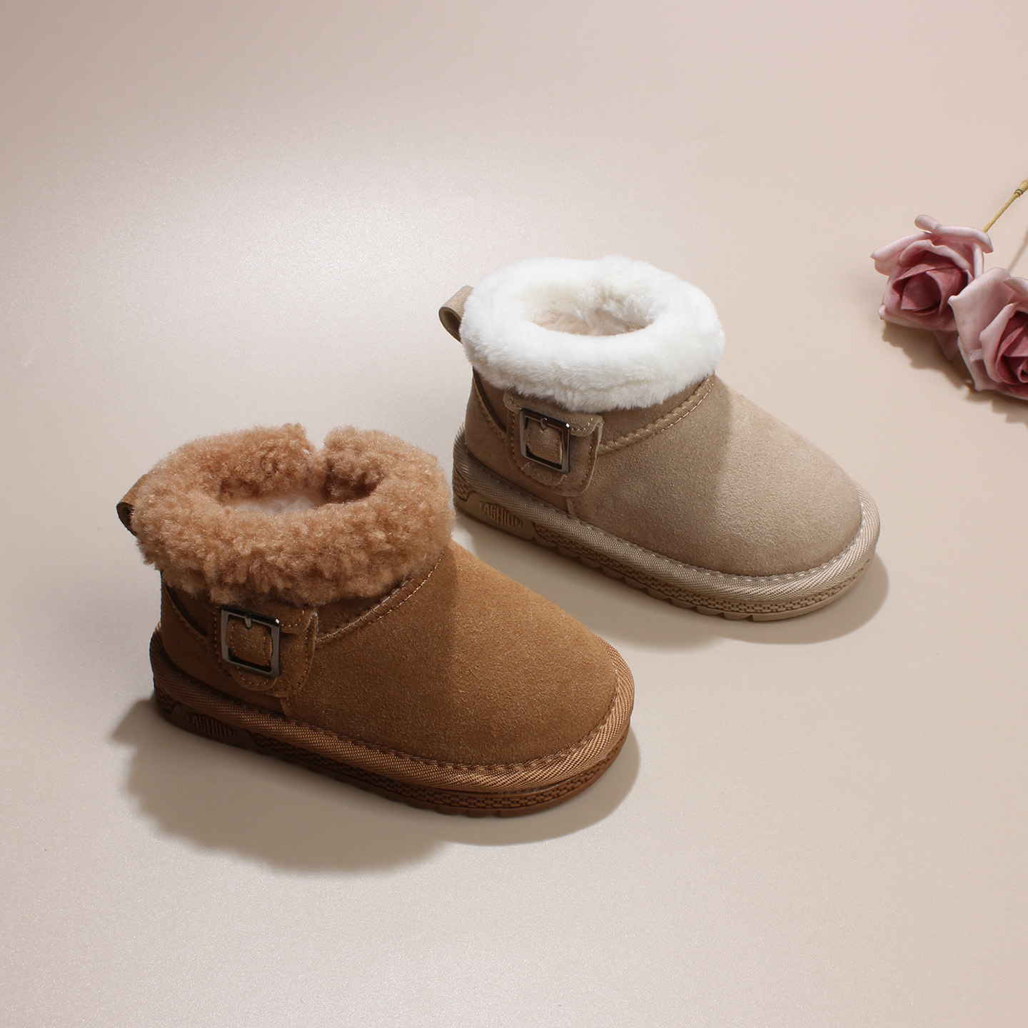 宝宝宝雪地靴1-3岁小童幼儿棉鞋