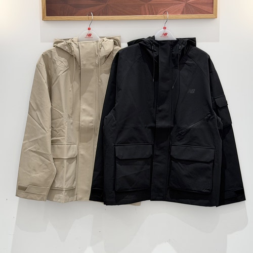 New Balance 工装休闲运动纯色简约大口袋实用连帽夹克AMJ51325