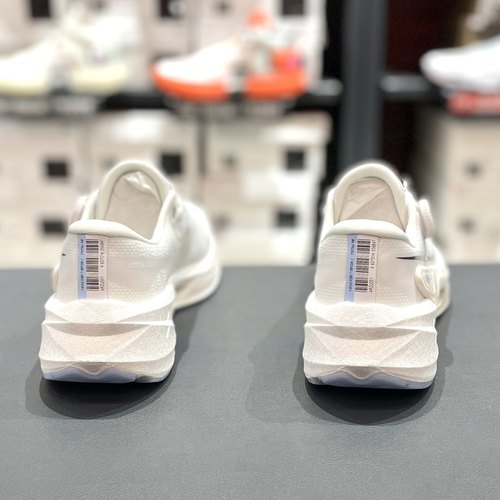 李宁烈骏7PROV2碳板专业跑步鞋