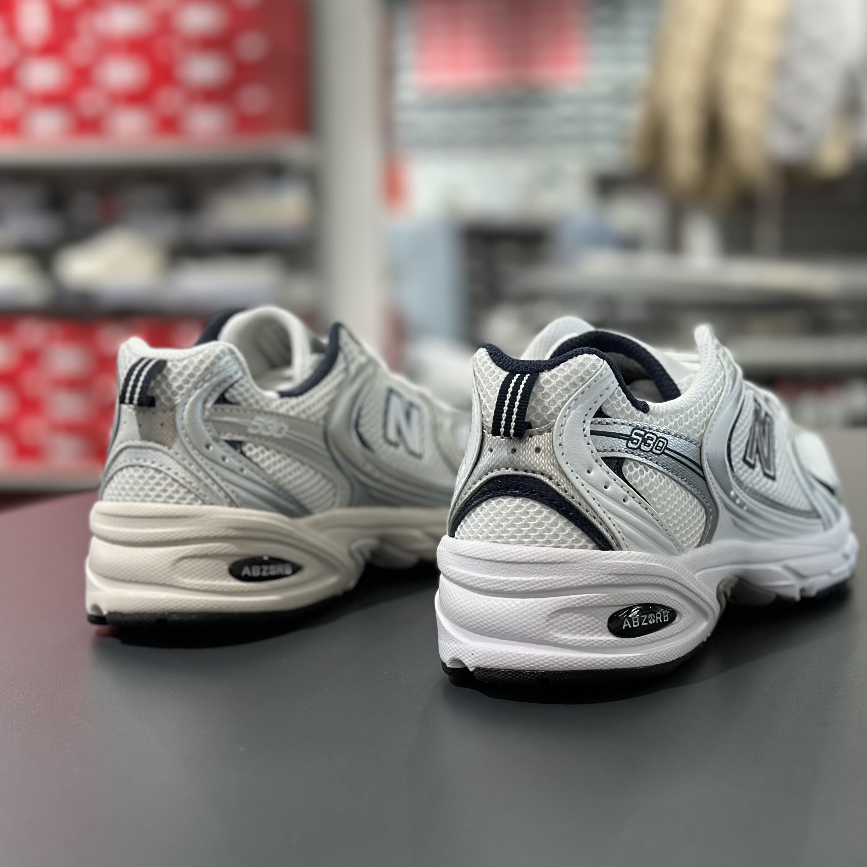 NewBalance复古透气缓震老爹鞋