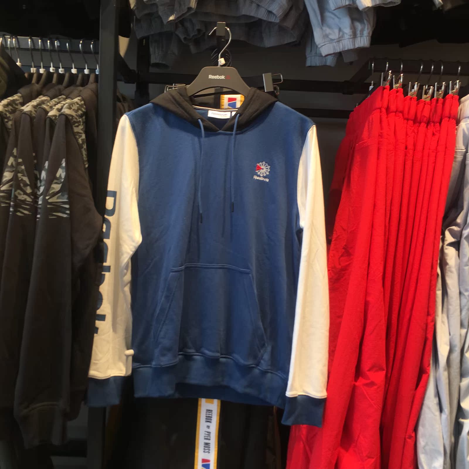 Reebok锐步男装2018新款秋冬季运动服套头衫男子连帽卫衣 DU3597