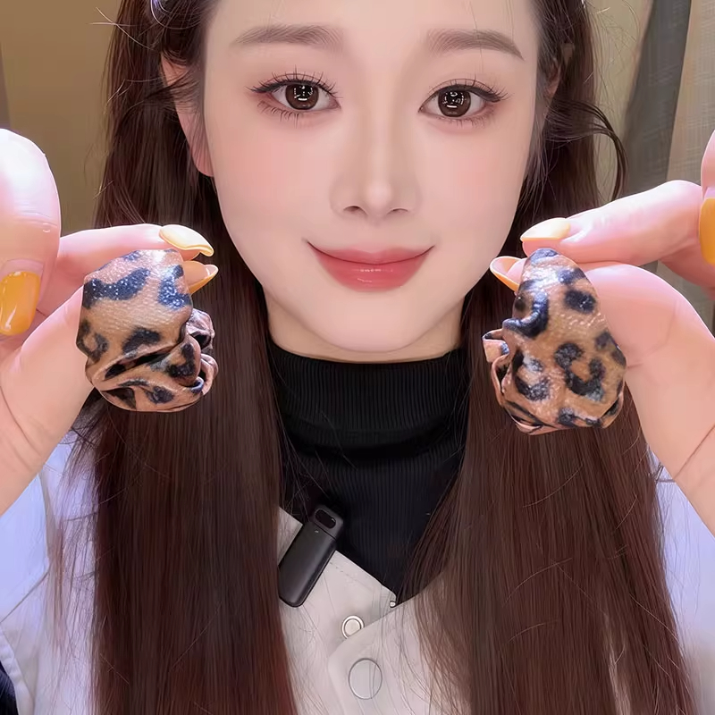 奥特莱斯折扣店撤柜轻奢复古皮质豹纹不规则C形耳钉outlets女配饰