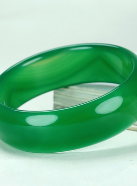 绿玛瑙手镯女玉锁镯子天然送母亲