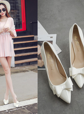 2025年冬季法式白色蝴蝶结高跟鞋女细跟尖头不累脚7公分漆皮单鞋