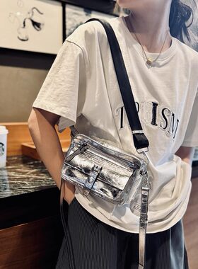 牛皮女包银色单肩斜挎小包