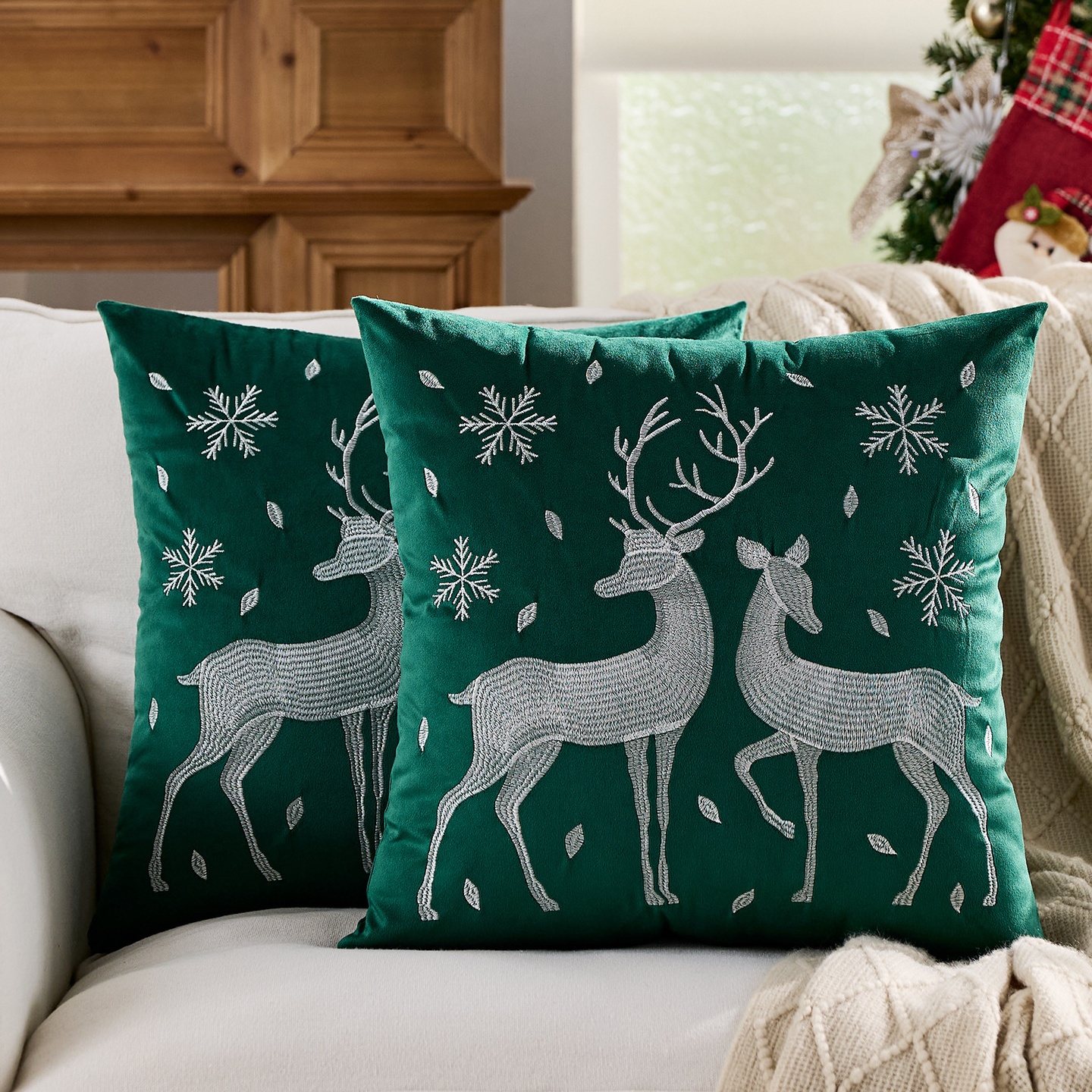 新款圣诞抱枕套氛刺绣靠垫套简约