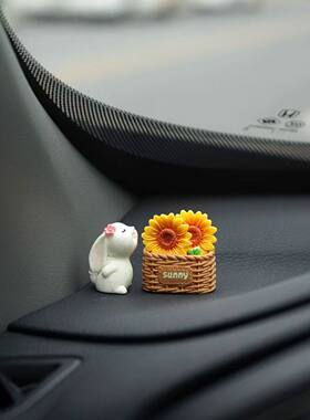 新款立体树脂工艺卡通可爱兔子创意桌面车载小摆件diy家居装饰品