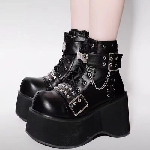 Demonia 厚底靴短筒靴暗黑朋克机车靴女 punk women martin boots
