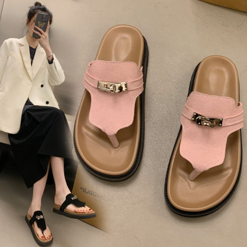 New thick soled flip flops for women's summer beach shoes,
