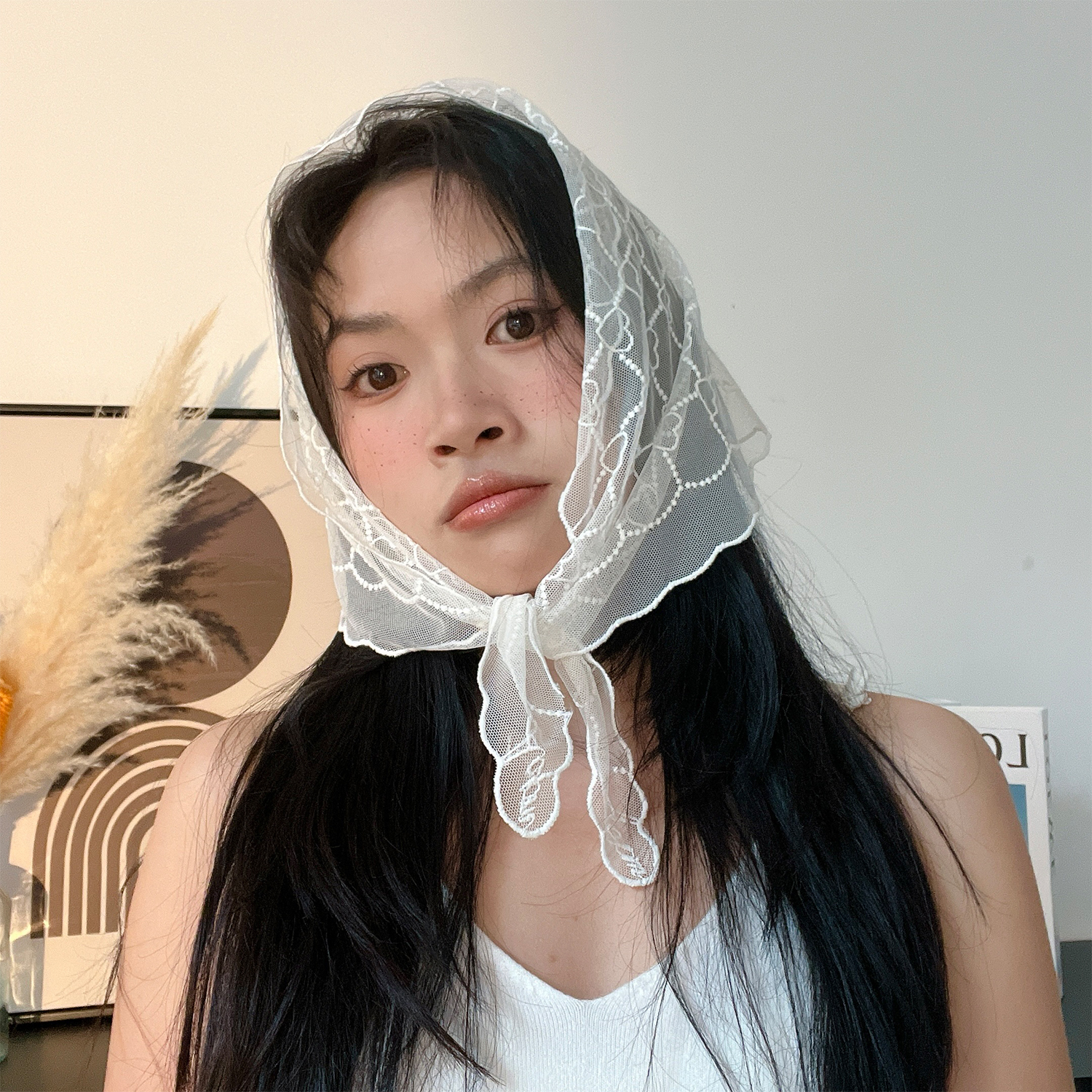 蕾丝纯色三角巾可爱法式爱心丝巾春夏百搭高级感洋气发带绑发飘带