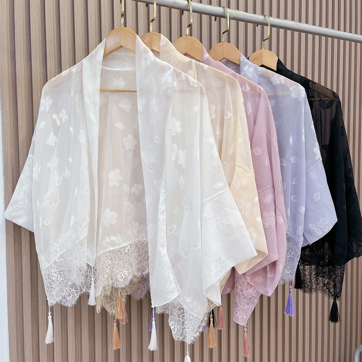 春秋女士新中式披肩搭配旗袍