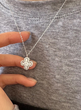 925纯银镶钻花朵锆石项链女简约轻奢精致感不掉色锁骨链1337a