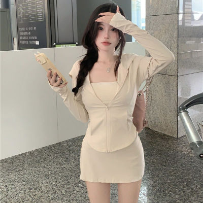 休闲冰丝防晒衣女款夏薄款户外防紫外线防晒服修身紧身短外套上衣